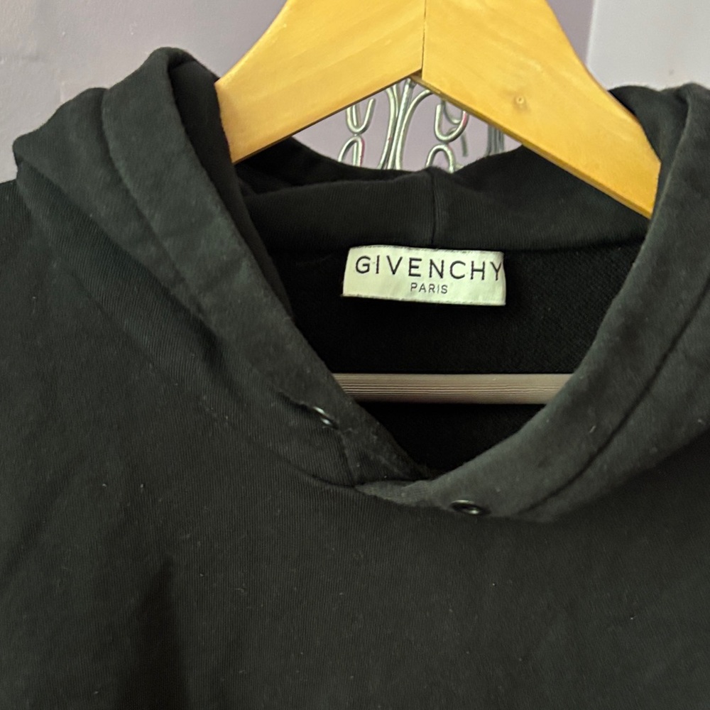 Flash sale 🎉 Givenchy Paris Cotton Pull Over Hoodie with Multicolor Drip Logo - Picture 8 of 11